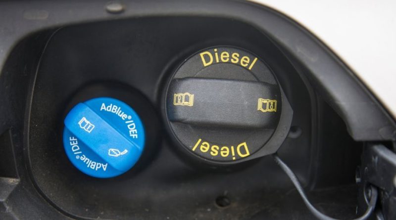 escasez precios del adblue diésel